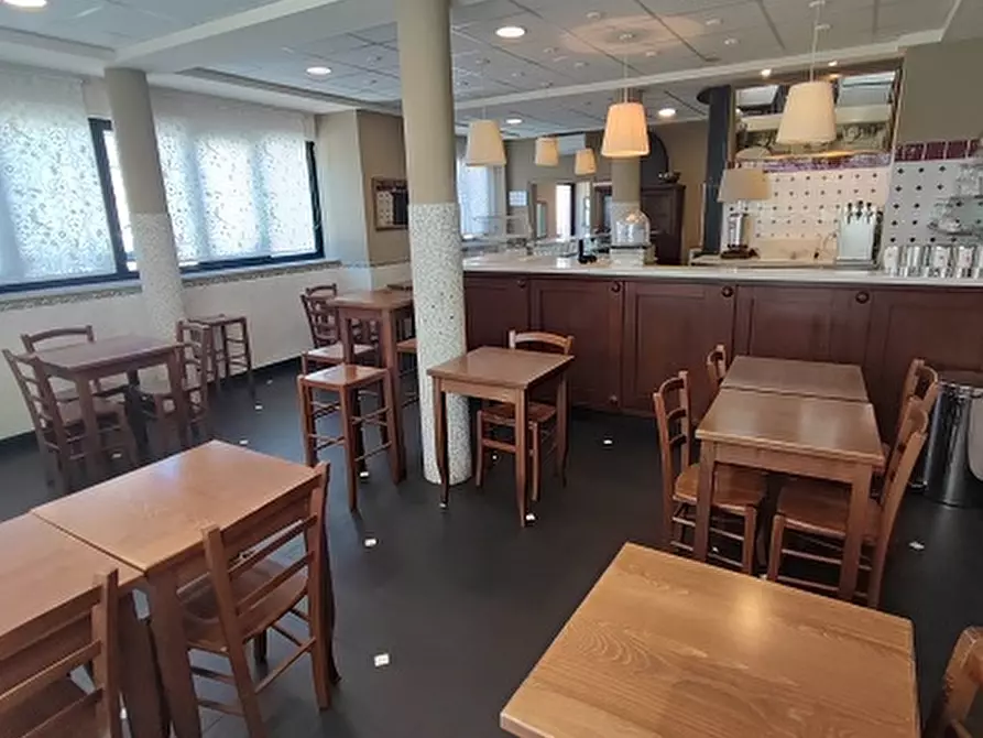 Immagine 4 di Licenza in vendita  in via di francia a Genova