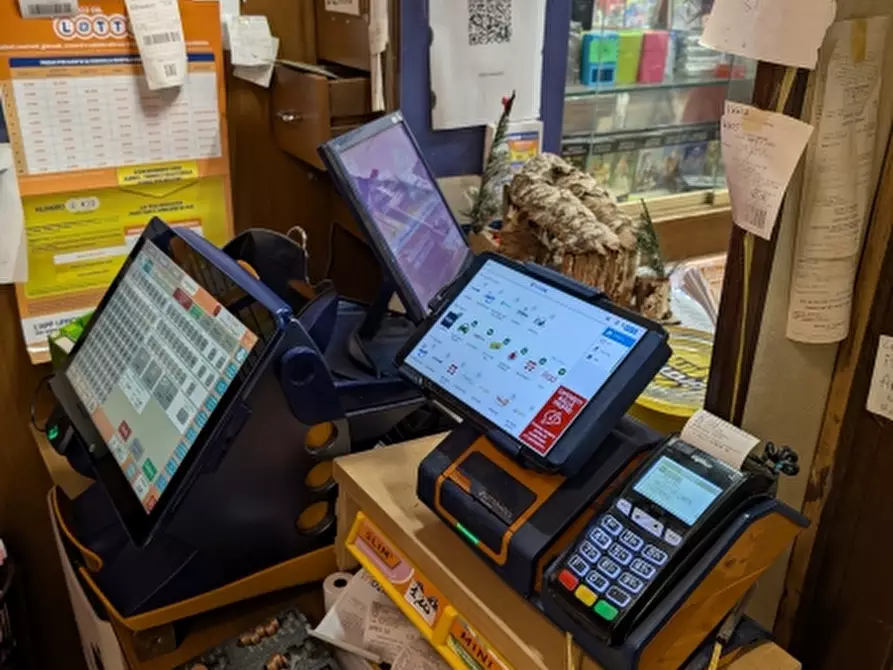 Immagine 2 di Licenza in vendita  in via san lorenzo a Genova