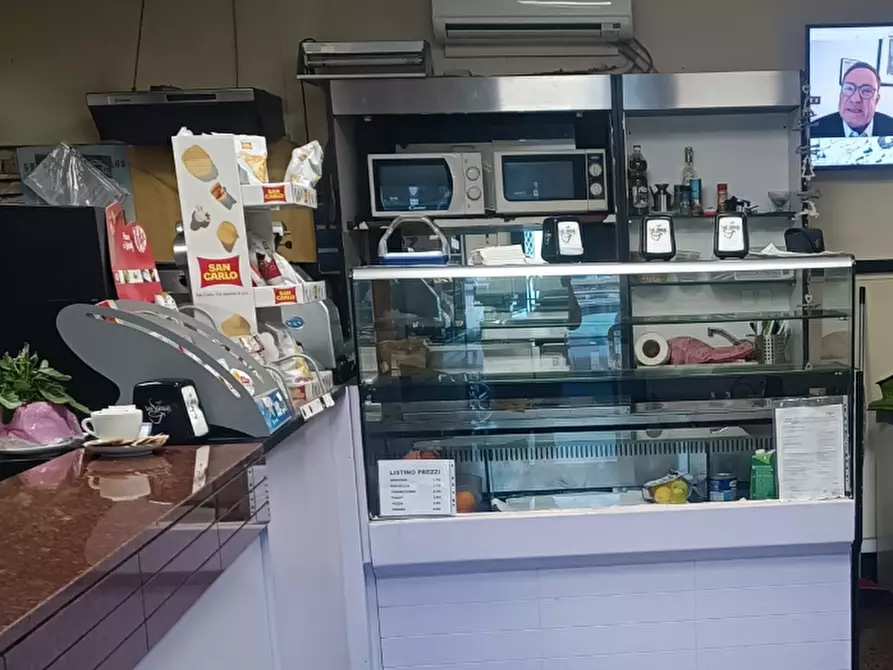 Immagine 5 di Licenza in vendita  in via bobbio a Genova