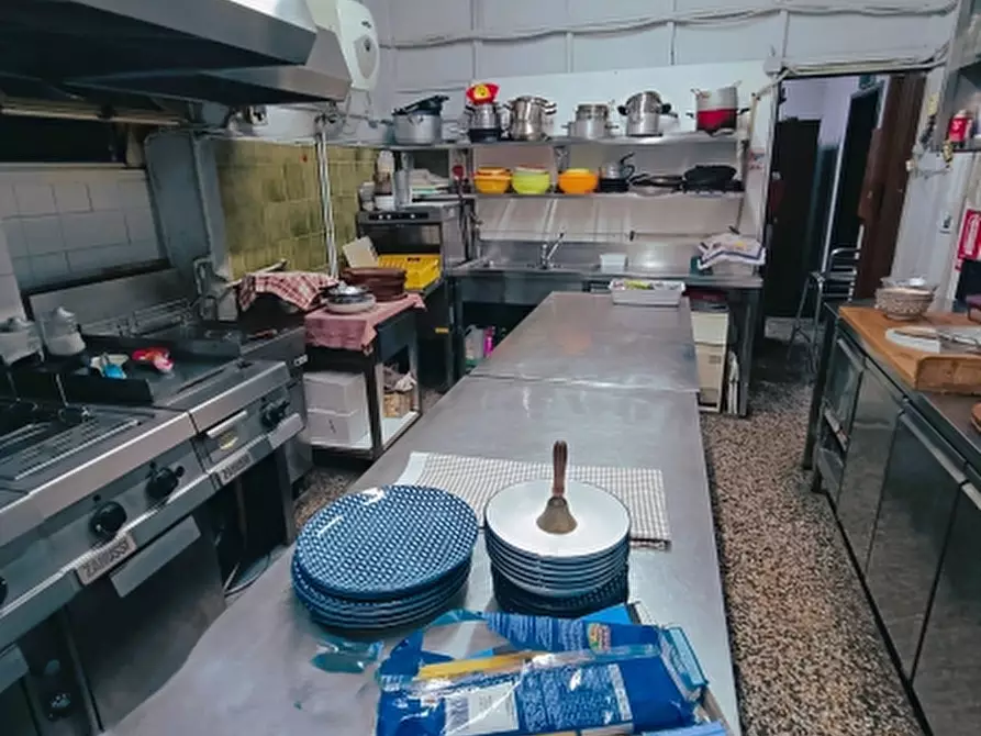 Immagine 11 di Licenza in vendita  in via 25 aprile a Pieve Ligure