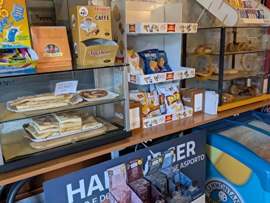 Immagine 8 di Licenza in vendita  in Piazza Lerda a Genova