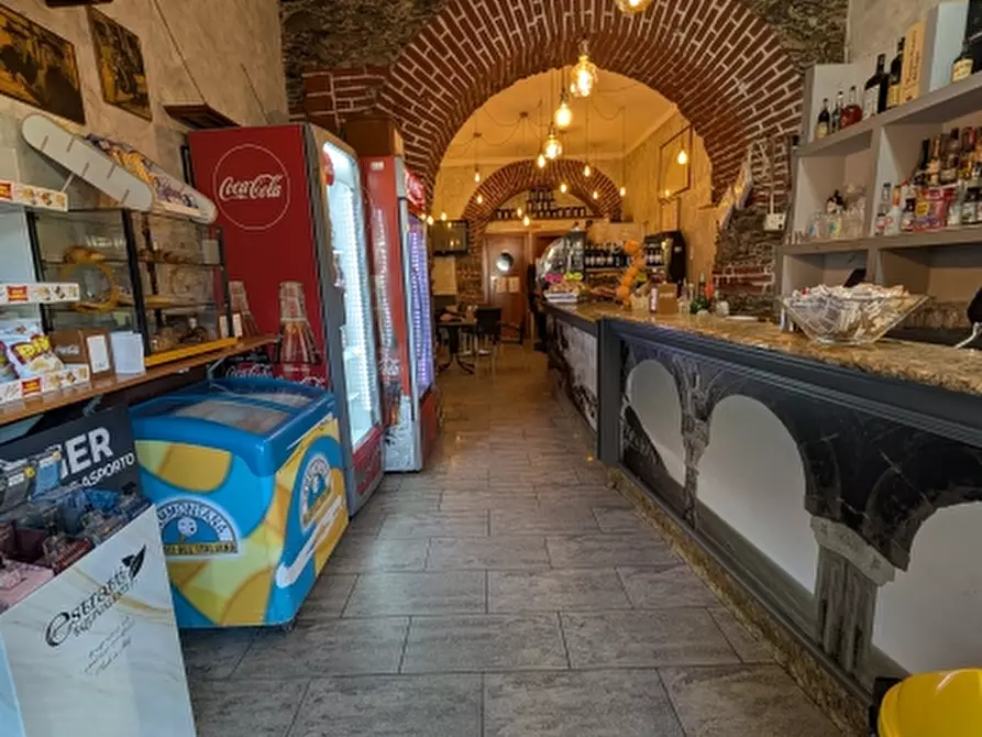 Immagine 3 di Licenza in vendita  in Piazza Lerda a Genova