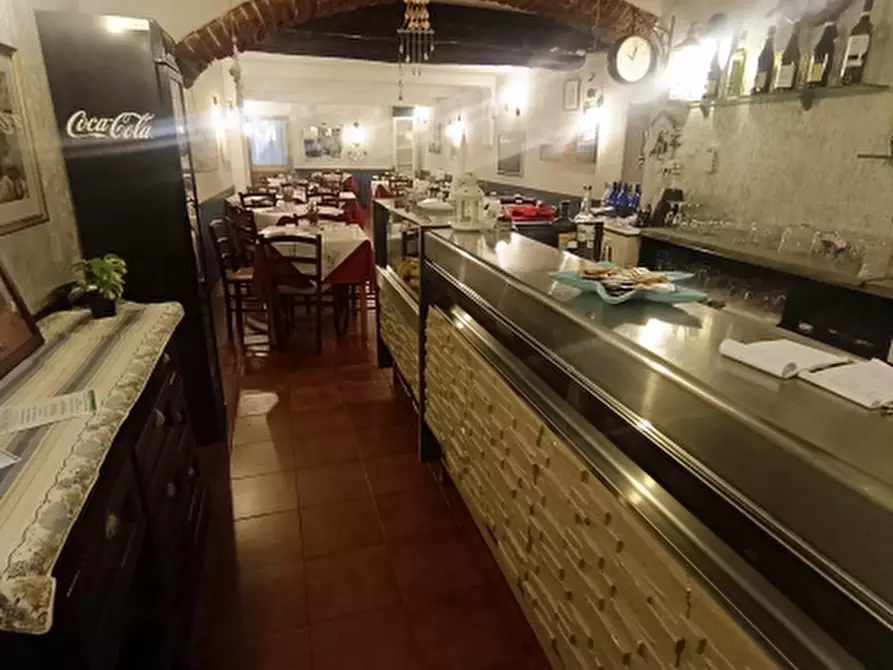 Immagine 1 di Licenza in vendita  in piazza sciesa a Genova