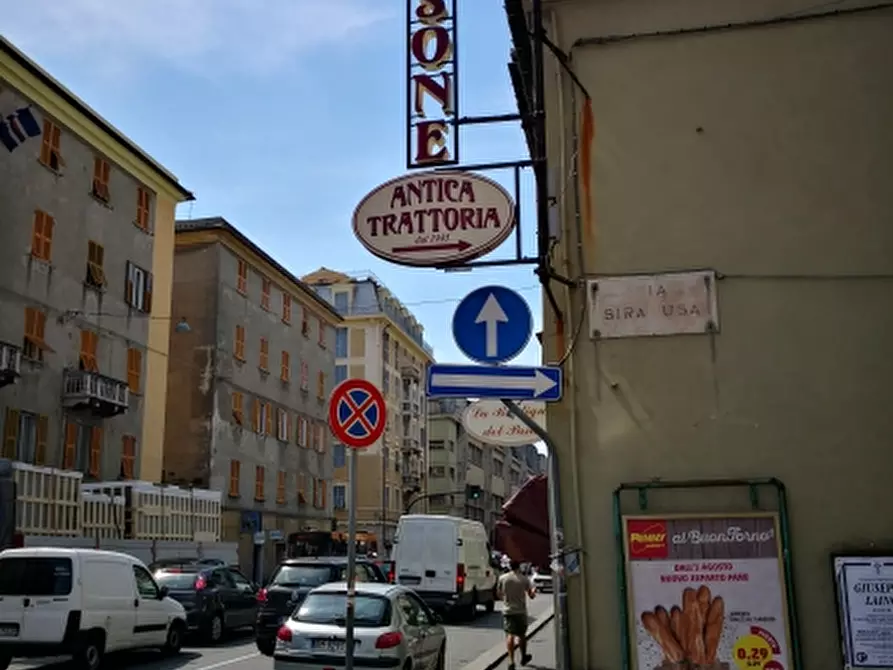 Immagine 5 di Locale commerciale in vendita  in via siracusa a Genova