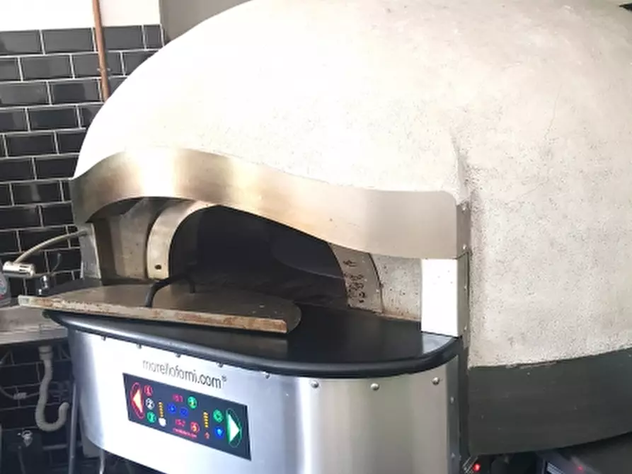 Immagine 10 di Licenza in vendita  in via 5 maggio a Genova