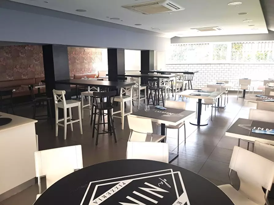 Immagine 5 di Licenza in vendita  in via 5 maggio a Genova