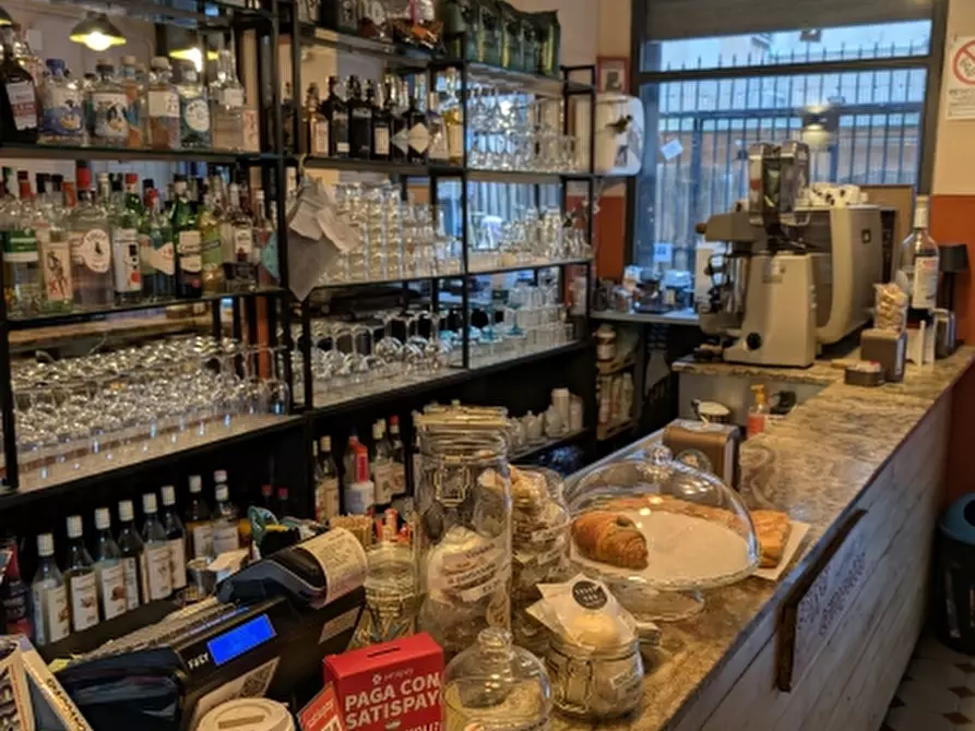 Immagine 2 di Licenza in vendita  in piazza campetto a Genova