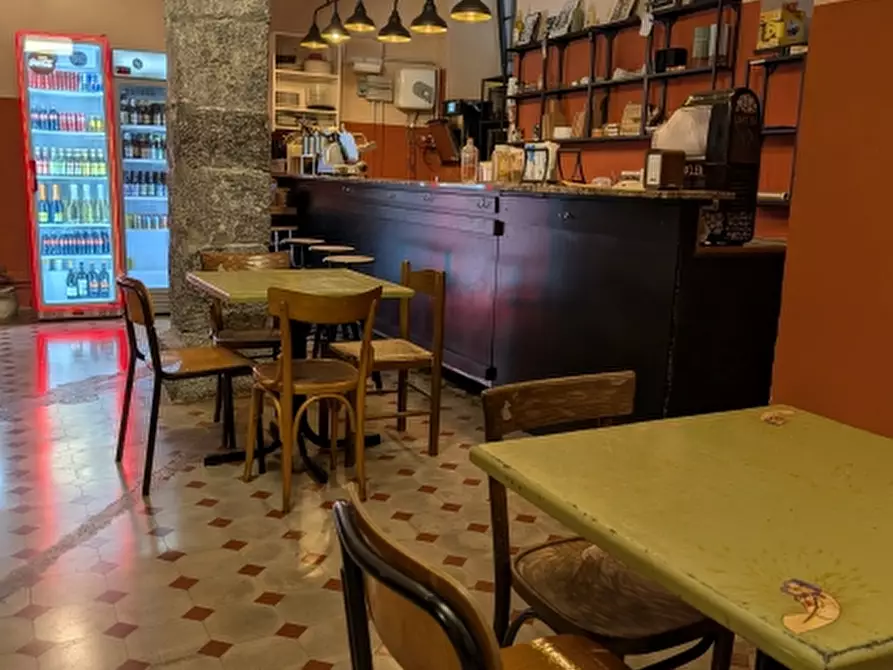 Immagine 7 di Licenza in vendita  in piazza campetto a Genova