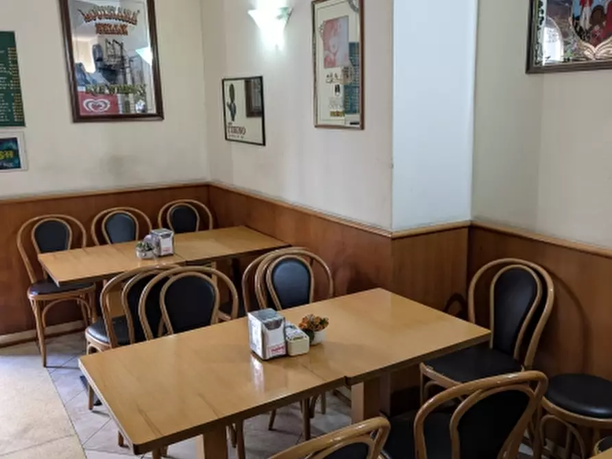 Immagine 3 di Licenza in vendita  in via ettore vernazza a Genova