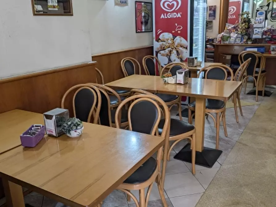 Immagine 4 di Licenza in vendita  in via ettore vernazza a Genova