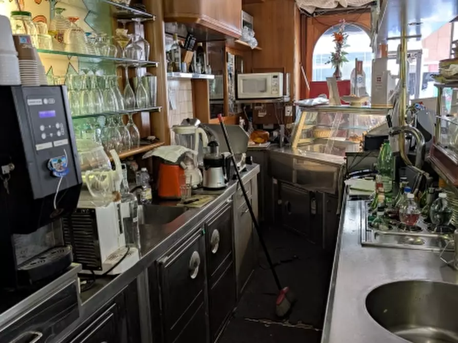 Immagine 7 di Licenza in vendita  in via ettore vernazza a Genova