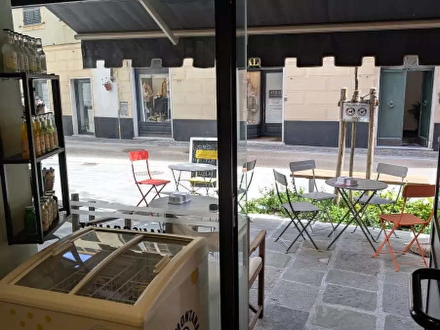 Immagine 6 di Licenza in vendita  in via oberdan a Genova