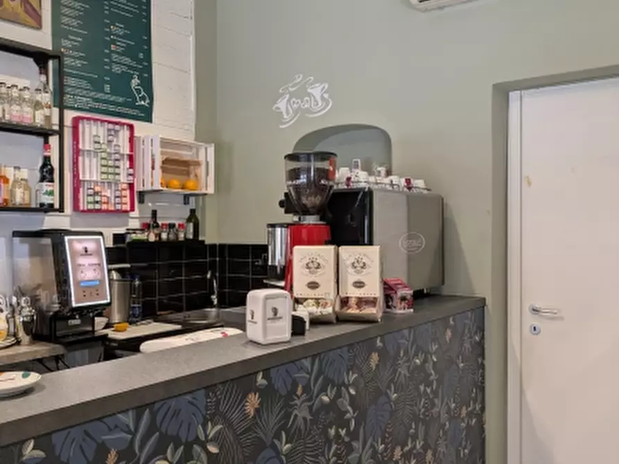 Immagine 9 di Licenza in vendita  in via oberdan a Genova