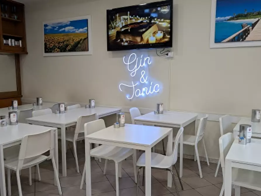 Immagine 2 di Licenza in vendita  in via campomorone a Genova