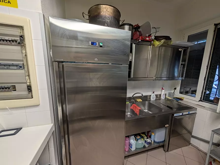 Immagine 5 di Licenza in vendita  in via campomorone a Genova