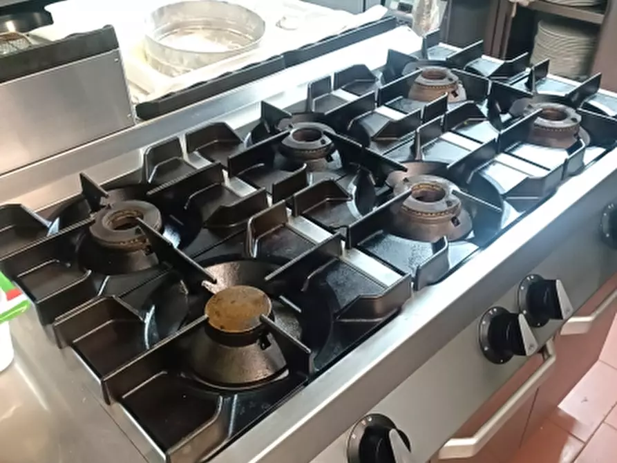 Immagine 13 di Licenza in vendita  in Via Lungomare di Pegli a Genova