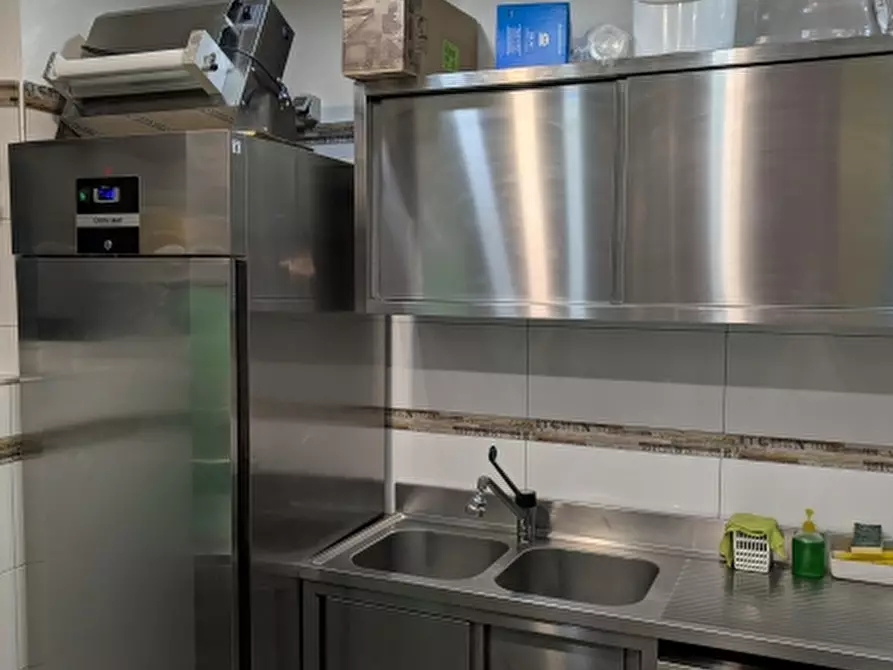 Immagine 11 di Licenza in vendita  in corso firenze a Genova