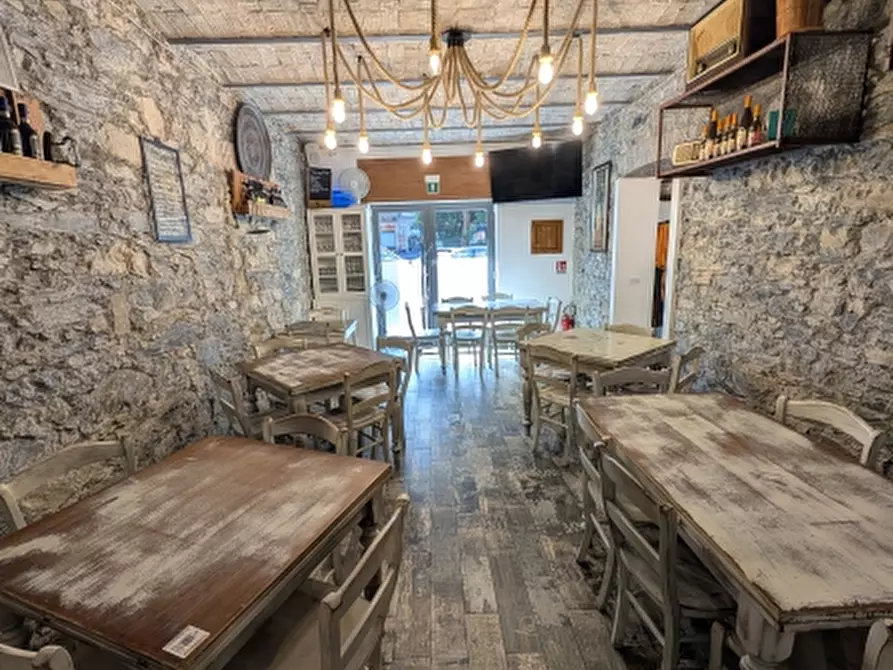 Immagine 2 di Licenza in vendita  in corso firenze a Genova