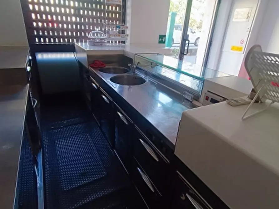 Immagine 7 di Licenza in vendita  in corso europa 107 a Genova