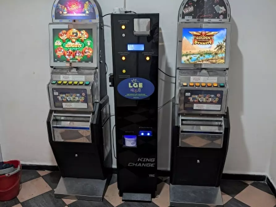 Immagine 6 di Licenza in vendita  in VIA BIGA a Genova