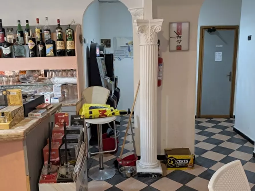 Immagine 7 di Licenza in vendita  in VIA BIGA a Genova