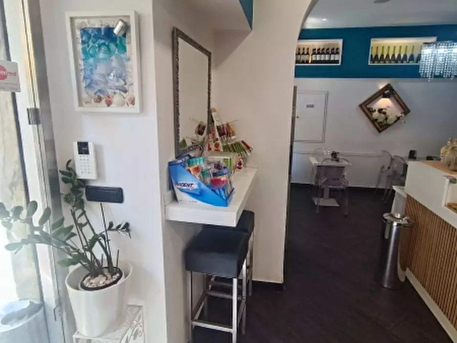 Immagine 3 di Licenza in vendita  a Genova