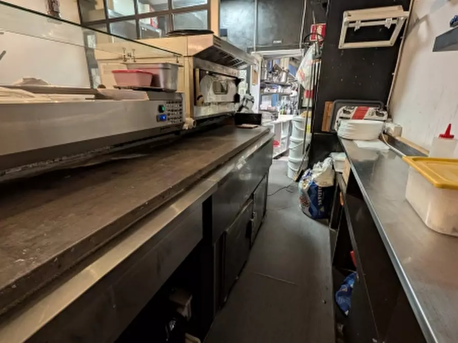 Immagine 7 di Licenza in vendita  in via mazzini a Rapallo