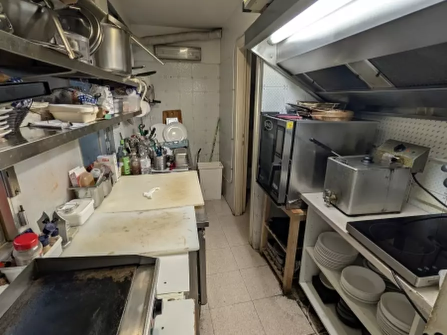 Immagine 6 di Licenza in vendita  in via mazzini a Rapallo