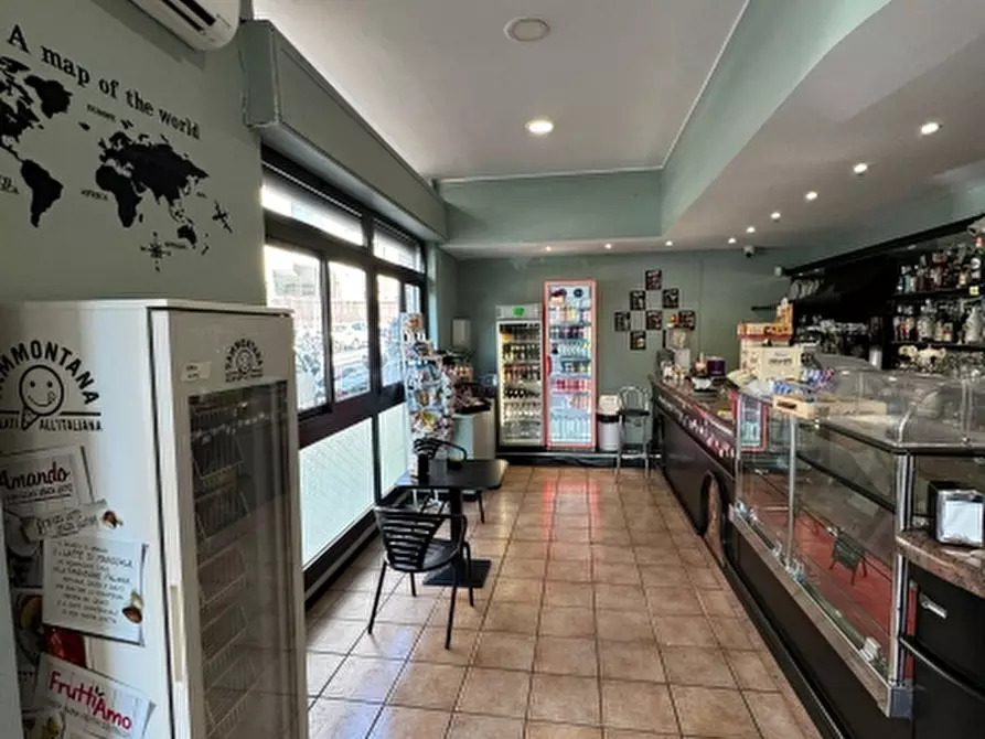 Immagine 8 di Licenza in vendita  in via san martino a Genova