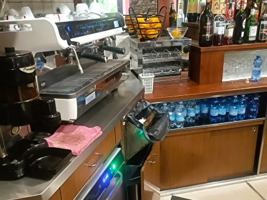 Immagine 12 di Licenza in vendita  in via lungotorrente secca a Genova