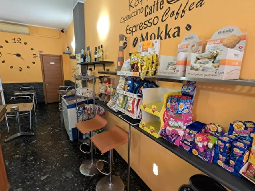 Immagine 5 di Licenza in vendita  in Piazza Solaris a Genova