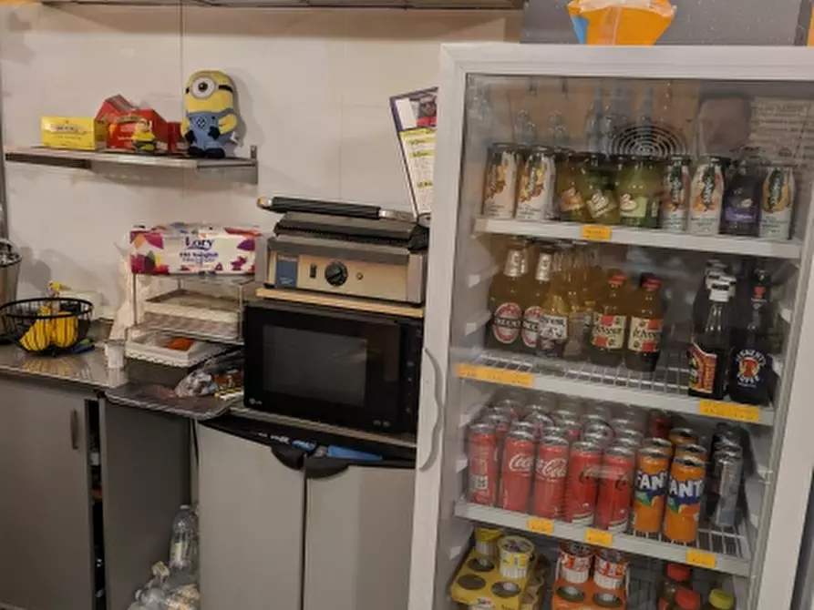 Immagine 10 di Licenza in vendita  in Piazza Solaris a Genova