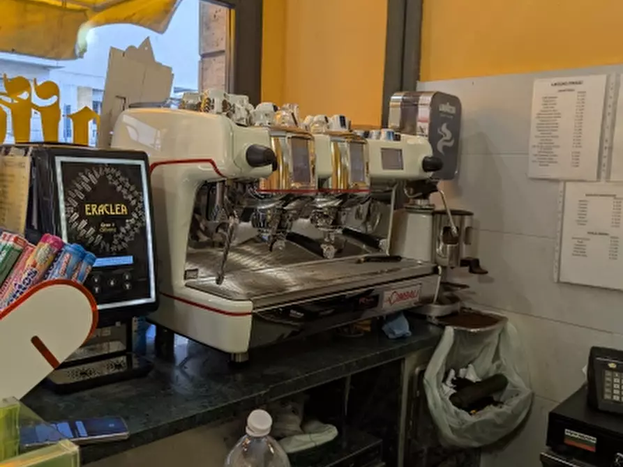 Immagine 4 di Licenza in vendita  in Piazza Solaris a Genova