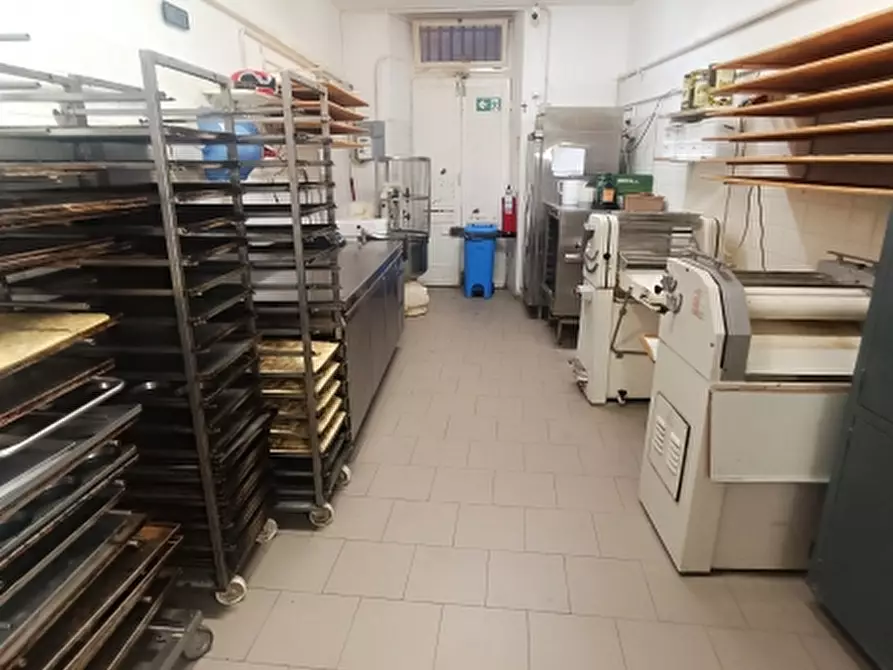 Immagine 7 di Forno in vendita  a Genova