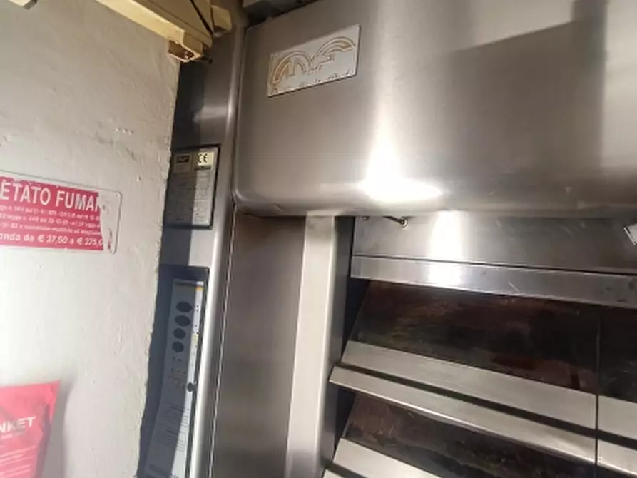 Immagine 10 di Forno in vendita  a Genova