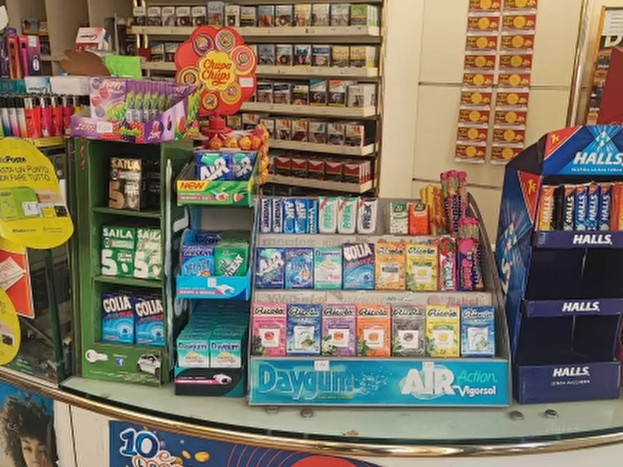 Immagine 3 di Licenza in vendita  in via minoretti a Genova