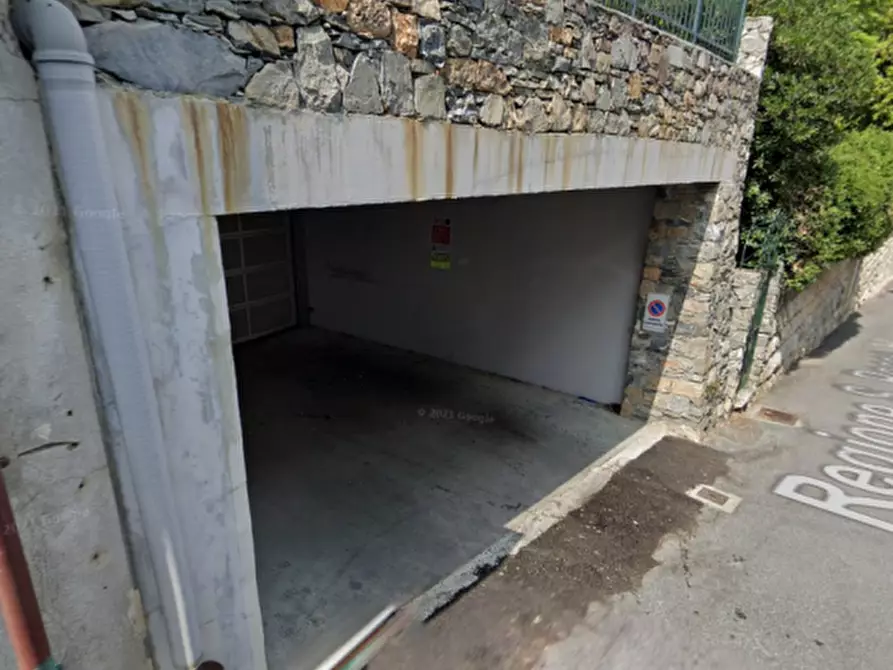 Immagine 1 di Box auto in vendita  a Alassio