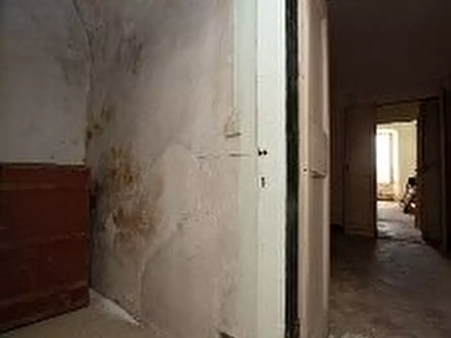 Immagine 29 di Appartamento in vendita  in via Concezione 43 a Finale Ligure