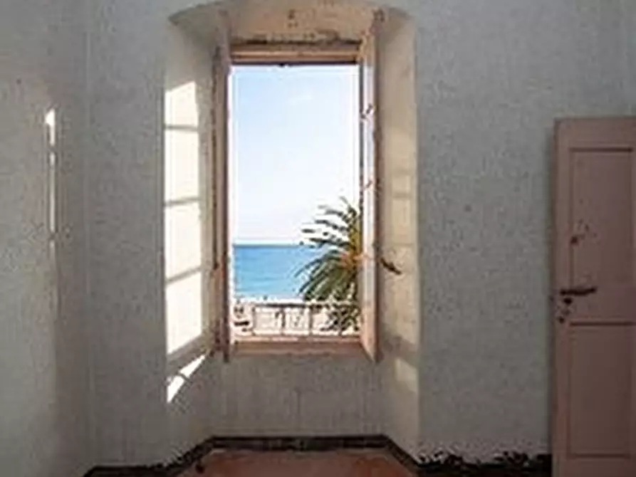 Immagine 8 di Appartamento in vendita  in via Concezione 43 a Finale Ligure