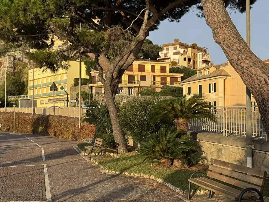 Immagine 25 di Appartamento in vendita  a Celle Ligure