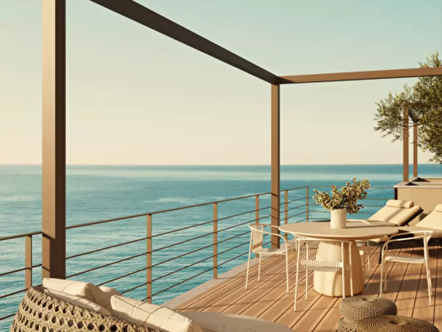 Immagine 8 di Appartamento in vendita  a Celle Ligure