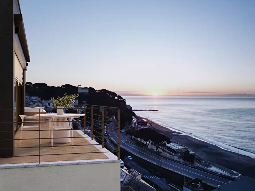 Immagine 9 di Appartamento in vendita  a Celle Ligure