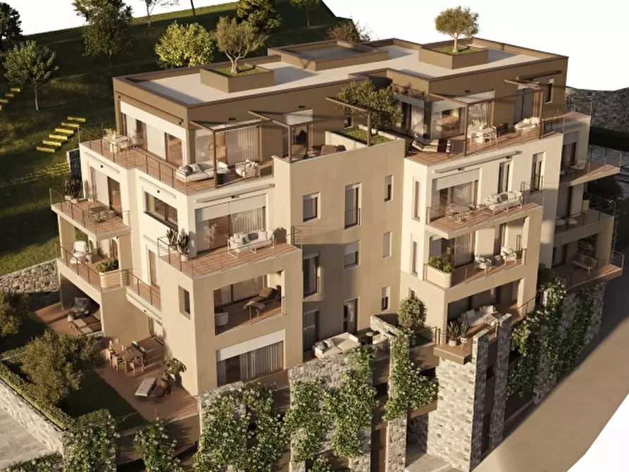 Immagine 2 di Appartamento in vendita  a Celle Ligure