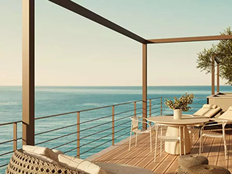 Immagine 8 di Appartamento in vendita  a Celle Ligure