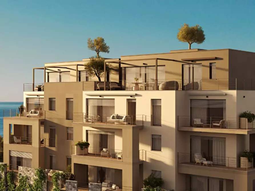 Immagine 4 di Appartamento in vendita  a Celle Ligure