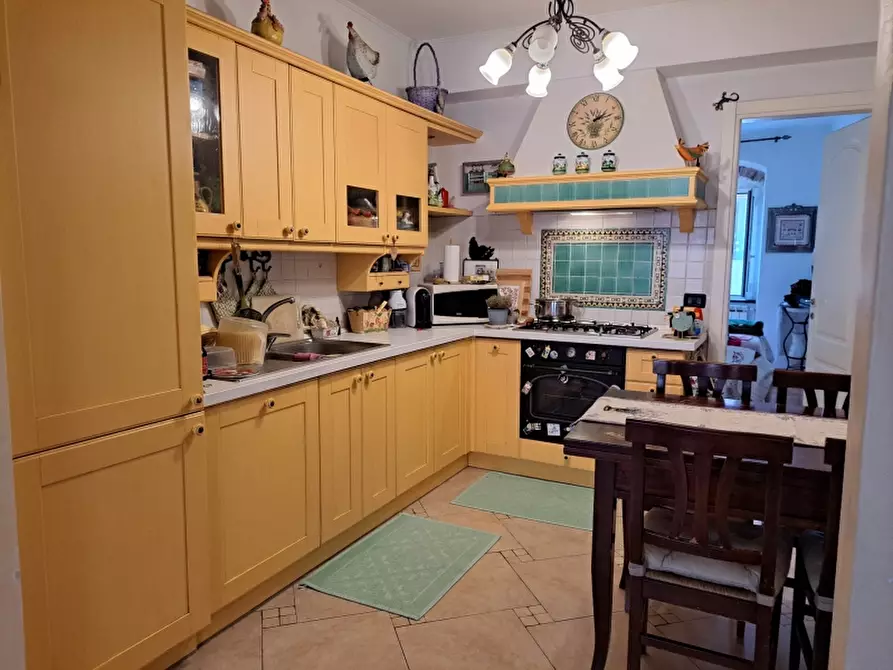 Immagine 11 di Appartamento in vendita  a Celle Ligure