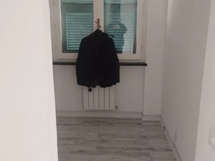 Immagine 11 di Appartamento in vendita  a Varazze