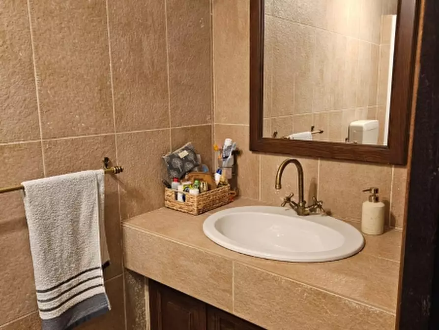 Immagine 18 di Appartamento in vendita  a Celle Ligure