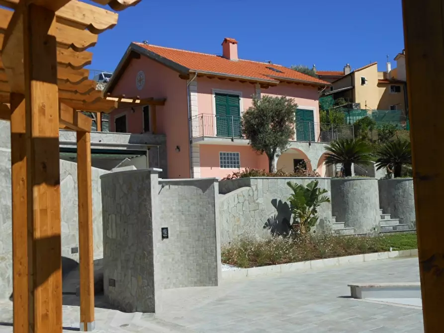 Immagine 7 di Villa in vendita  a Celle Ligure