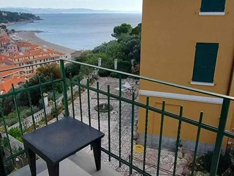 Immagine 33 di Appartamento in vendita  a Celle Ligure